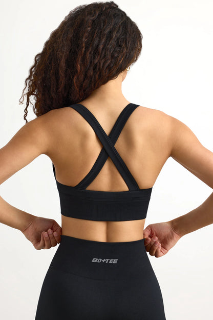 Super Sculpt Seamless Cross-Back Sports Bra in Black