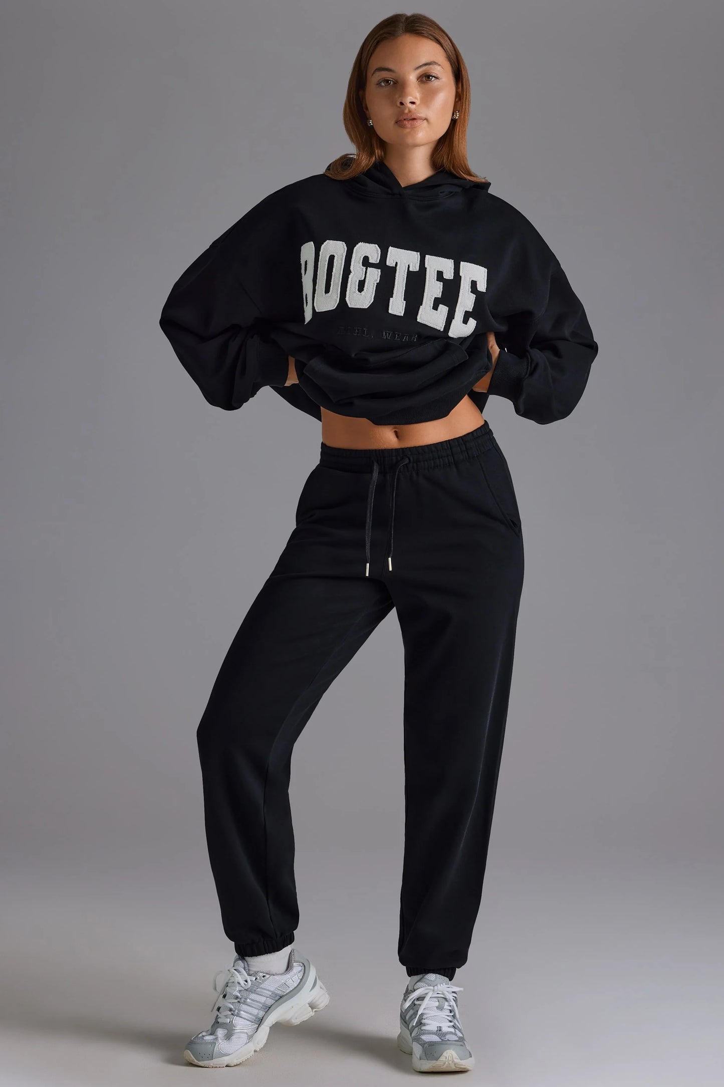 Tall Relaxed Mid-Rise Joggers in Black