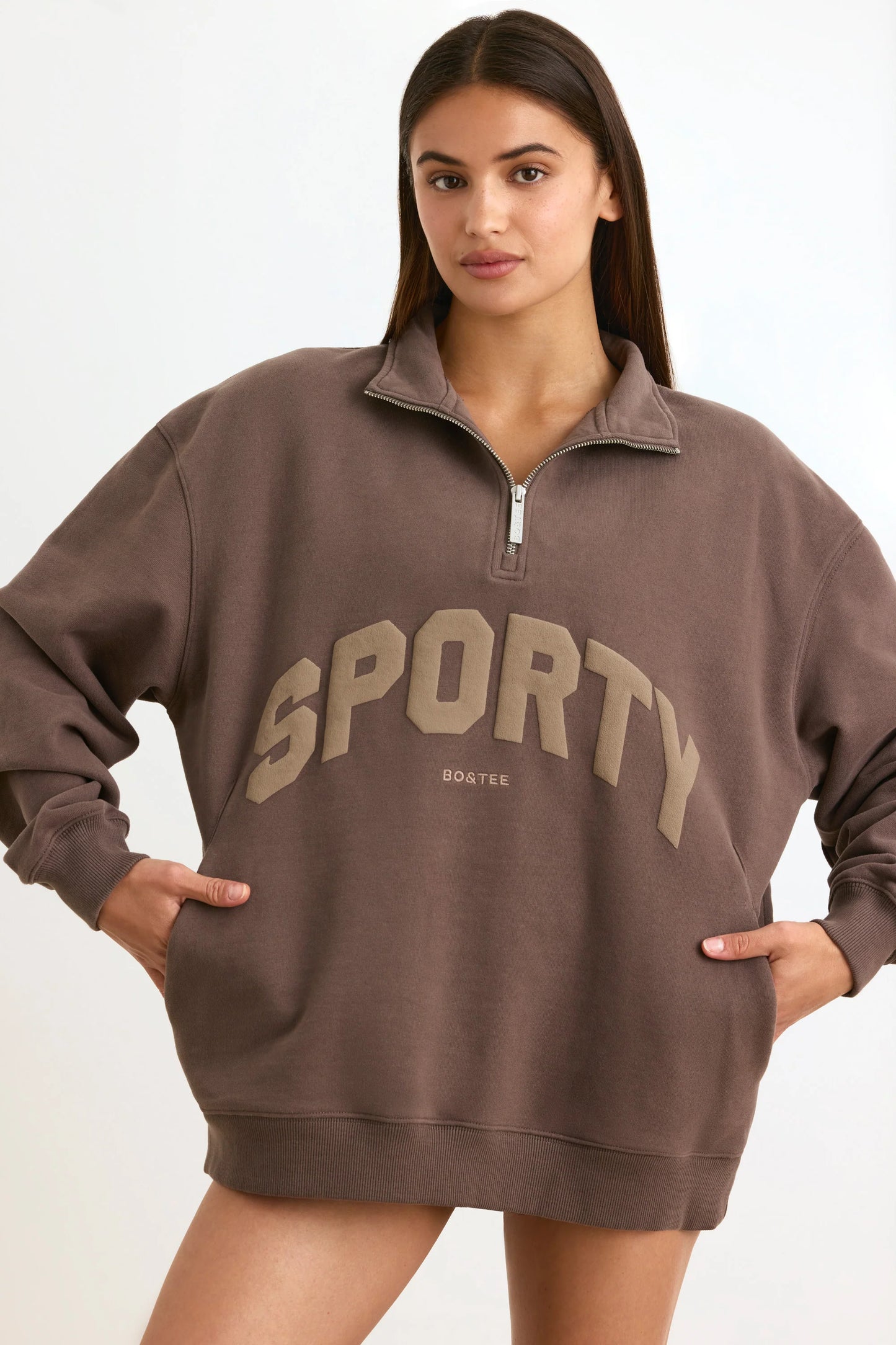 Quarter-Zip Sweatshirt in Espresso