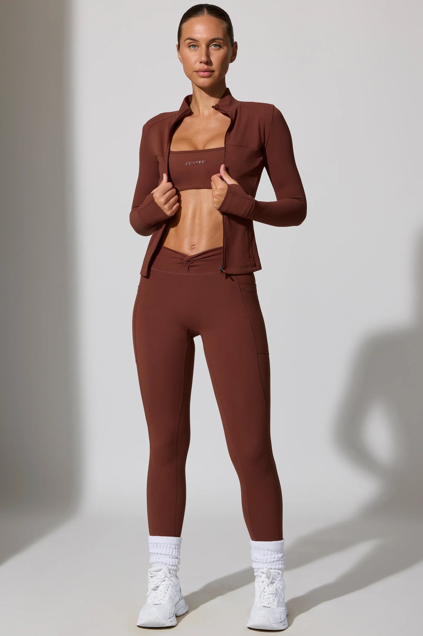 Full Length Leggings with Pockets in Chocolate