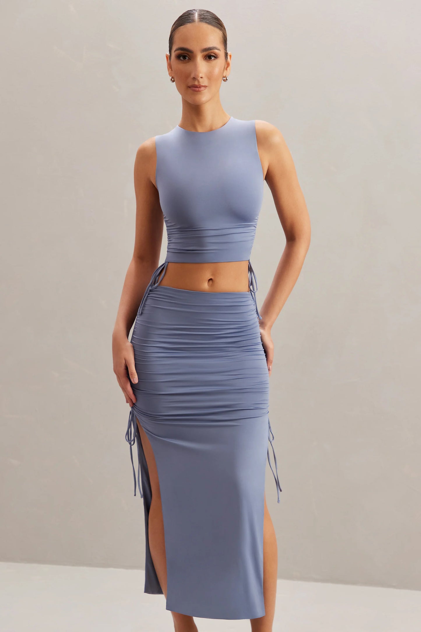 Mid Rise Midi Skirt in Blue