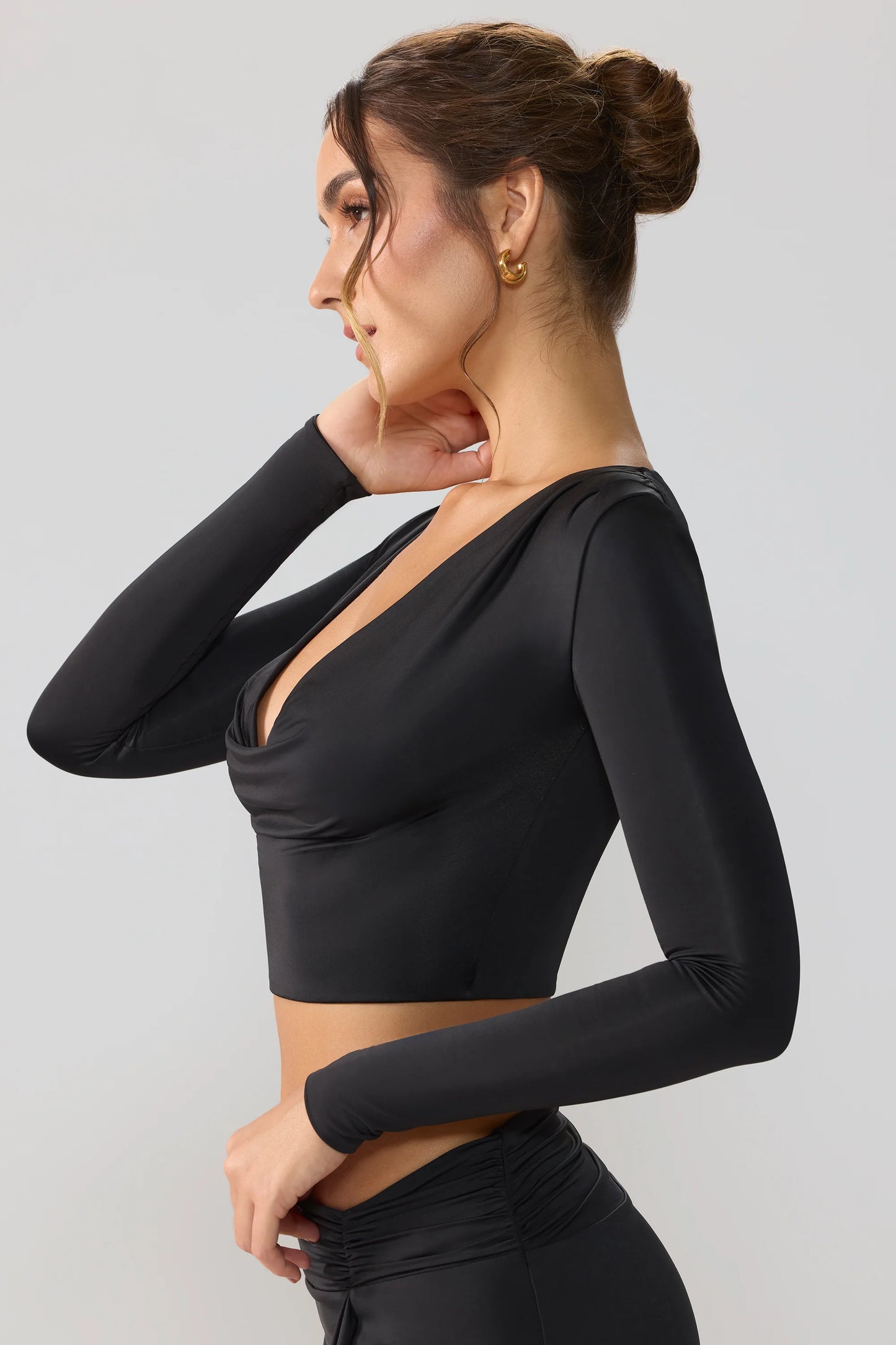 Slinky Jersey Plunge Neck Long Sleeve Crop Top Top in Black