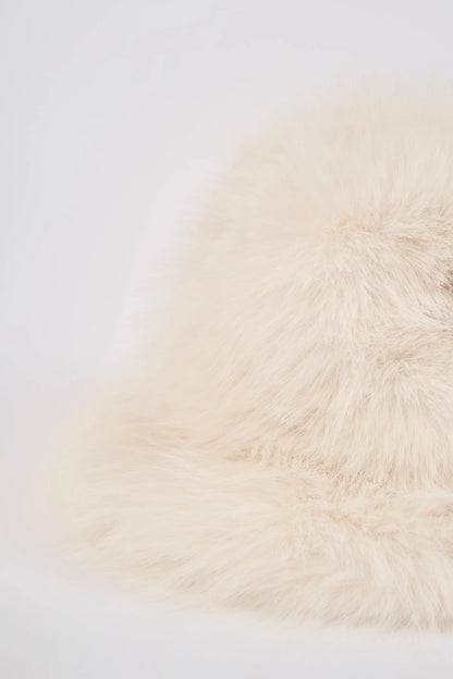 Faux-Fur Hat in Ice White