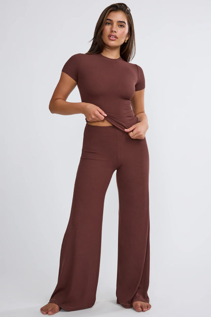 Petite Mid Rise Wide Leg Trouser in Chocolate