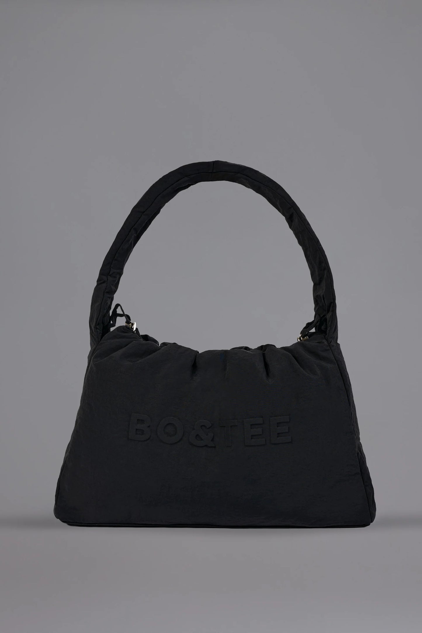 Drawstring Puffer Tote Bag in Black