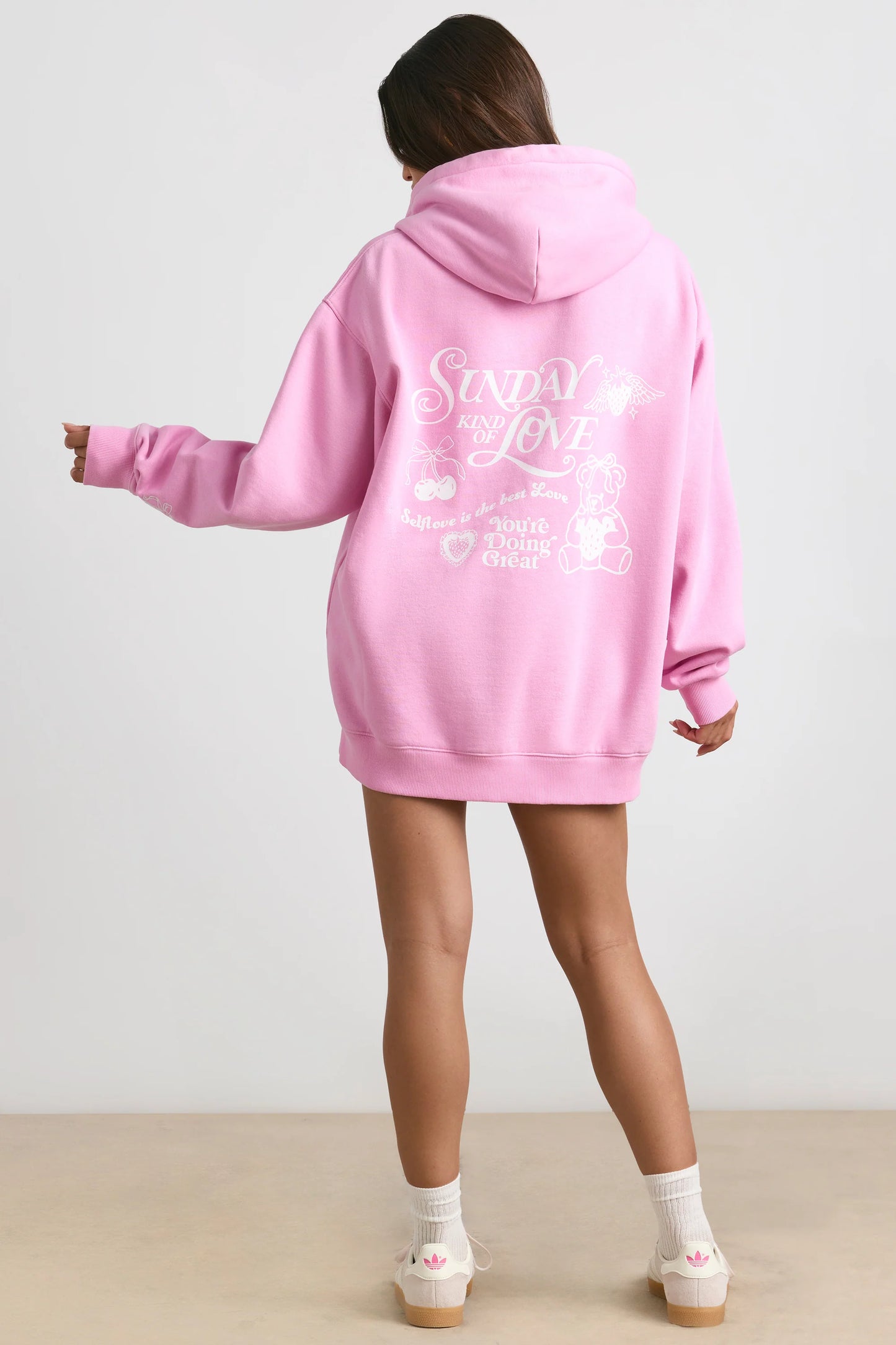 Oversized Hoodie in Bubblegum Pink